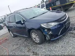 2C4RC1BG6HR747568 2017 CHRYSLER PACIFICA