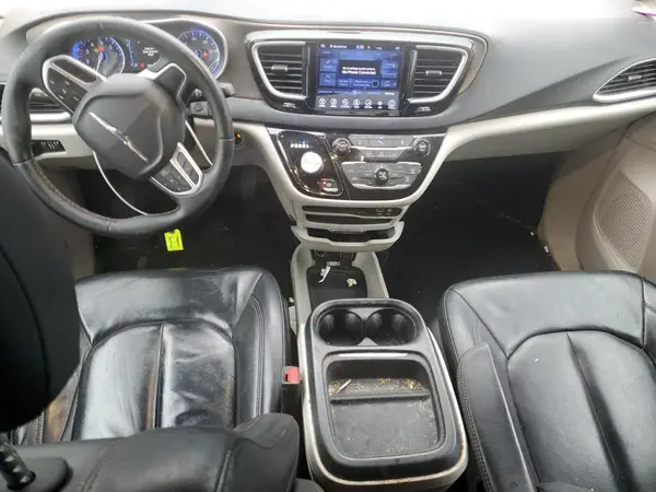 2C4RC1BG6HR757985 2017 CHRYSLER PACIFICA - Image 8