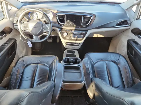2C4RC1BG6HR771028 2017 CHRYSLER PACIFICA - Image 8