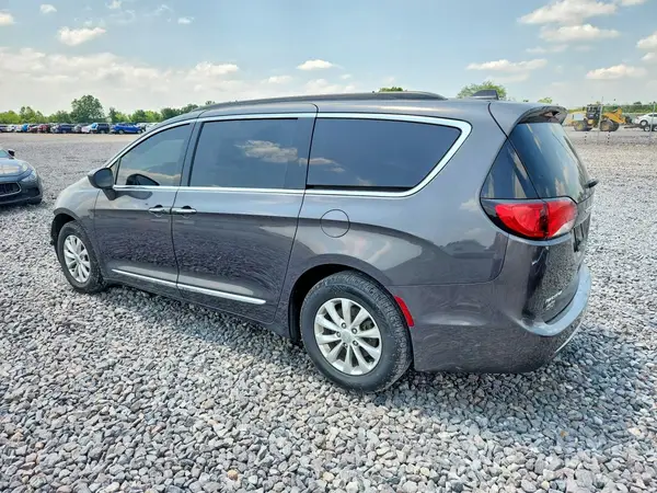 2C4RC1BG6HR771840 2017 CHRYSLER PACIFICA - Image 2