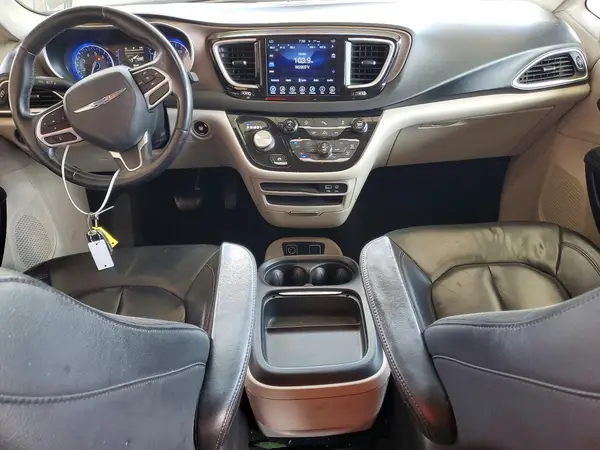 2C4RC1BG6HR784815 2017 CHRYSLER PACIFICA - Image 8