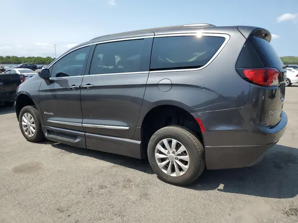 2C4RC1BG6HR785303 2017 CHRYSLER PACIFICA - Image 2