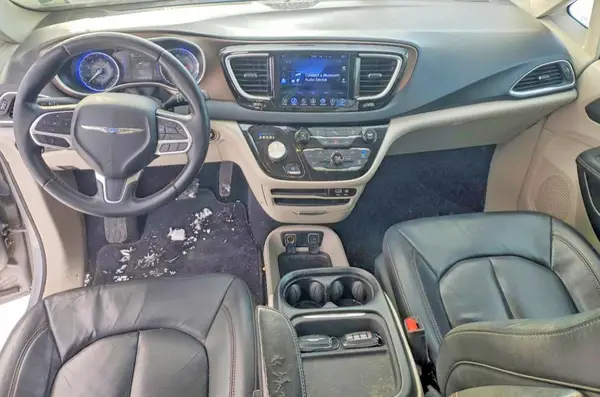 2C4RC1BG6HR794261 2017 CHRYSLER PACIFICA - Image 8