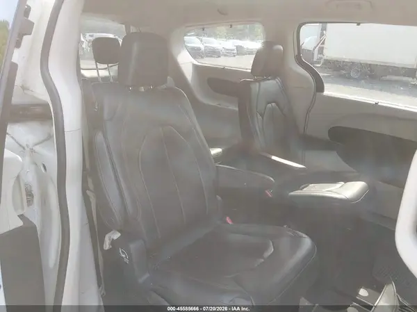 2C4RC1BG6HR803069 2017 CHRYSLER PACIFICA - Image 8