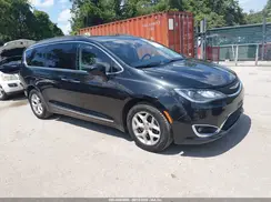 2C4RC1BG6HR803587 2017 CHRYSLER PACIFICA