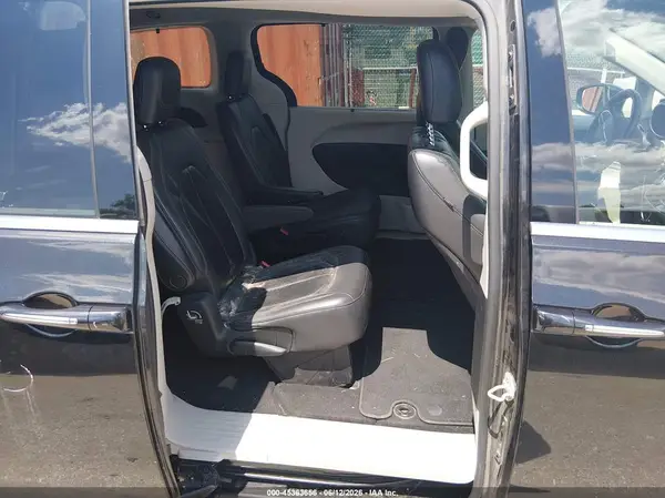 2C4RC1BG6HR803587 2017 CHRYSLER PACIFICA - Image 8