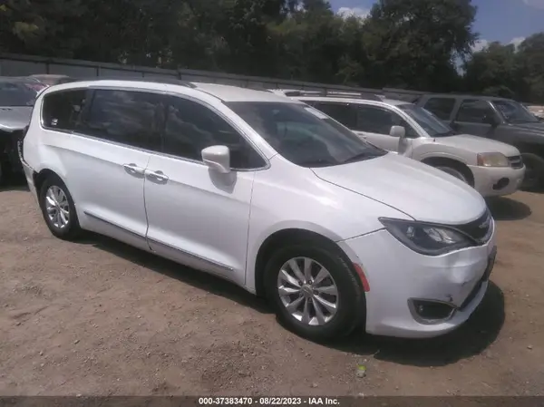 2C4RC1BG6HR810605 2017 CHRYSLER PACIFICA - Image 1