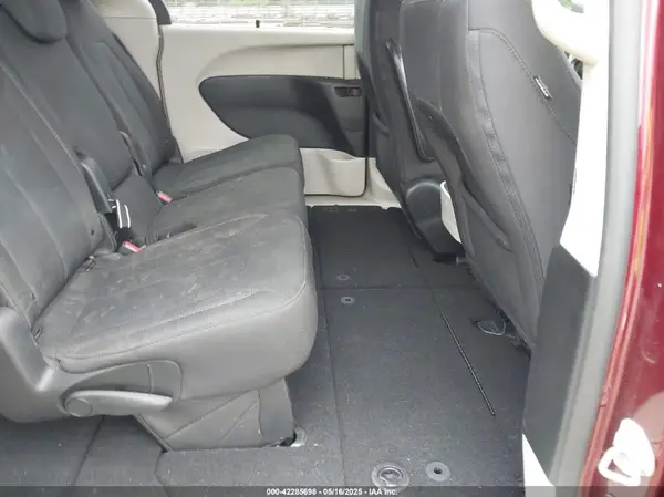 2C4RC1BG6HR811205 2017 CHRYSLER PACIFICA - Image 8