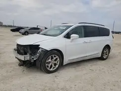 2C4RC1BG6HR816453 2017 CHRYSLER PACIFICA