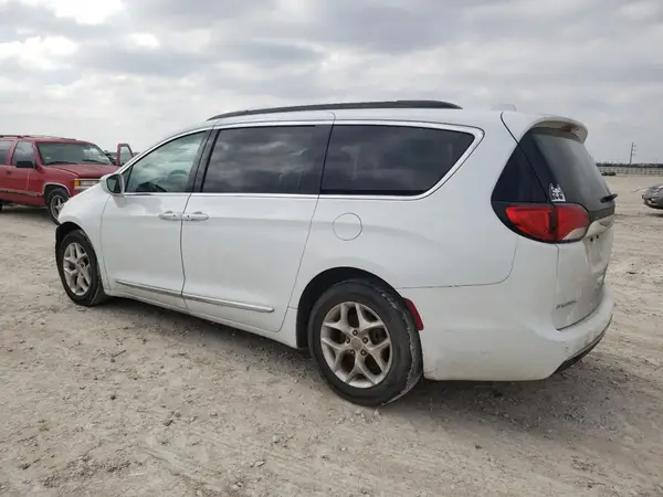 2C4RC1BG6HR816453 2017 CHRYSLER PACIFICA - Image 2