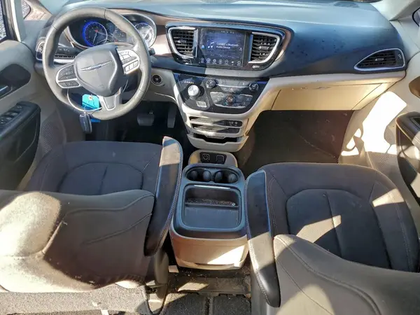 2C4RC1BG6HR817067 2017 CHRYSLER PACIFICA - Image 8