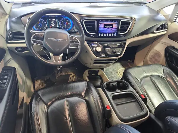 2C4RC1BG6HR820499 2017 CHRYSLER PACIFICA - Image 8