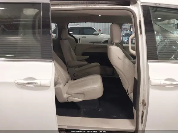 2C4RC1BG6HR837836 2017 CHRYSLER PACIFICA - Image 8