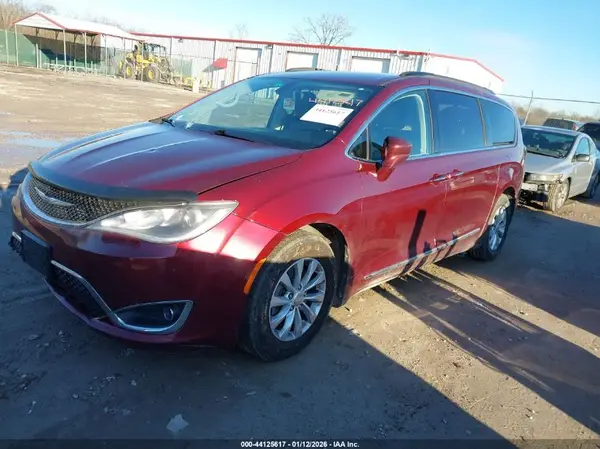 2C4RC1BG6HR839845 2017 CHRYSLER PACIFICA - Image 2
