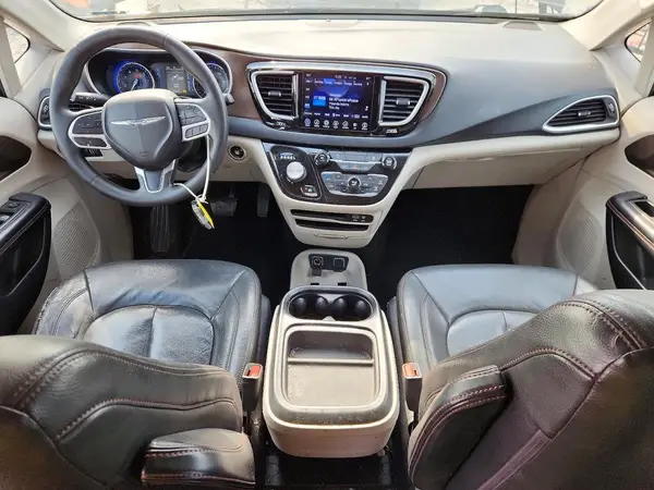 2C4RC1BG6HR841188 2017 CHRYSLER PACIFICA - Image 8