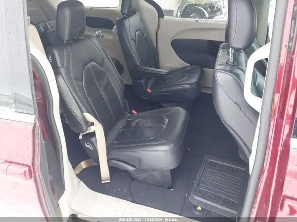 2C4RC1BG6JR104045 2018 CHRYSLER PACIFICA - Image 8