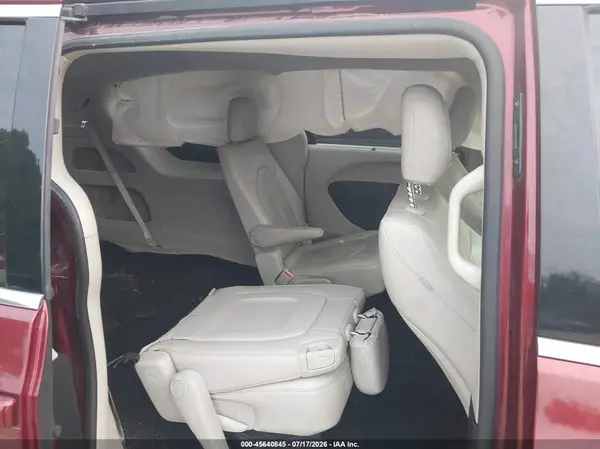 2C4RC1BG6JR104787 2018 CHRYSLER PACIFICA - Image 8