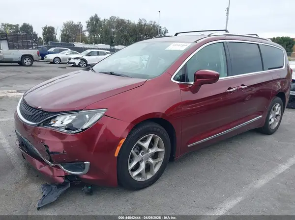 2C4RC1BG6JR112372 2018 CHRYSLER PACIFICA - Image 2