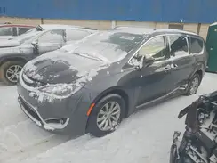 2C4RC1BG6JR114946 2018 CHRYSLER PACIFICA