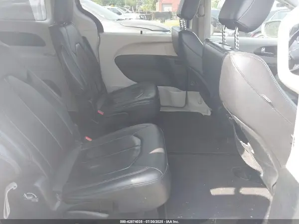 2C4RC1BG6JR119564 2018 CHRYSLER PACIFICA - Image 8