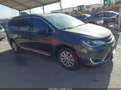2C4RC1BG6JR120360 2018 CHRYSLER PACIFICA