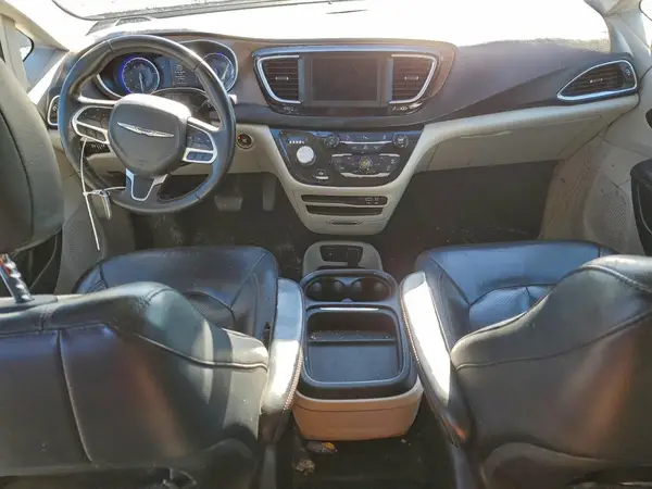2C4RC1BG6JR120892 2018 CHRYSLER PACIFICA - Image 8