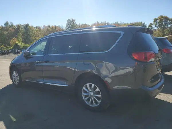 2C4RC1BG6JR124456 2018 CHRYSLER PACIFICA - Image 2