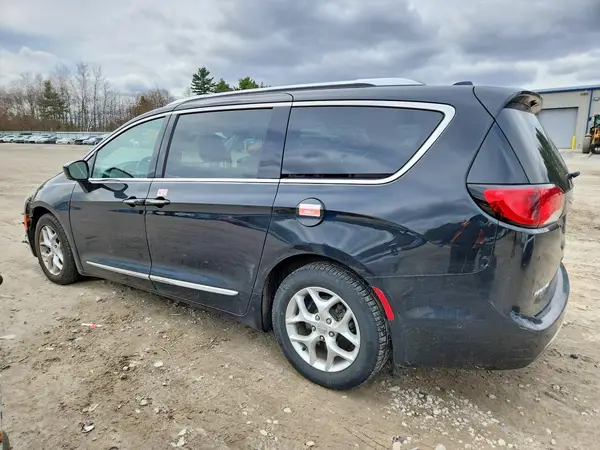 2C4RC1BG6JR131441 2018 CHRYSLER PACIFICA - Image 2