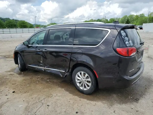 2C4RC1BG6JR142049 2018 CHRYSLER PACIFICA - Image 2
