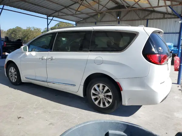 2C4RC1BG6JR152256 2018 CHRYSLER PACIFICA - Image 2
