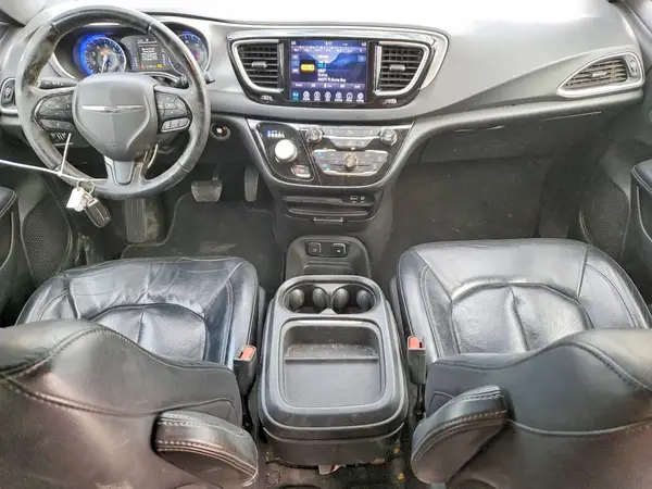 2C4RC1BG6JR174788 2018 CHRYSLER PACIFICA - Image 8
