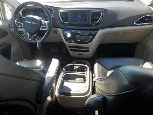 2C4RC1BG6JR204128 2018 CHRYSLER PACIFICA - Image 8