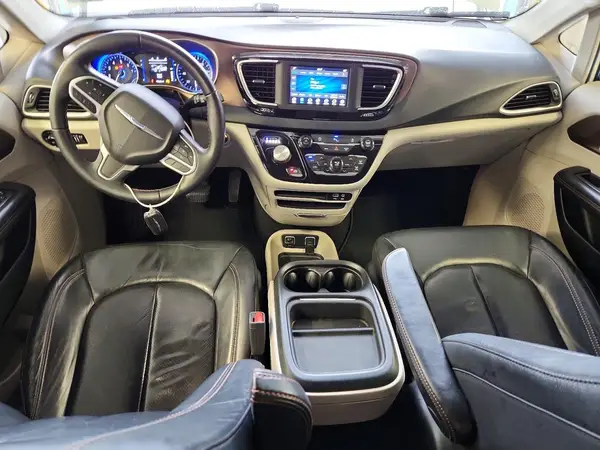 2C4RC1BG6JR210964 2018 CHRYSLER PACIFICA - Image 8