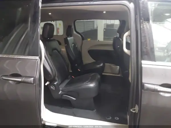 2C4RC1BG6JR211127 2018 CHRYSLER PACIFICA - Image 8