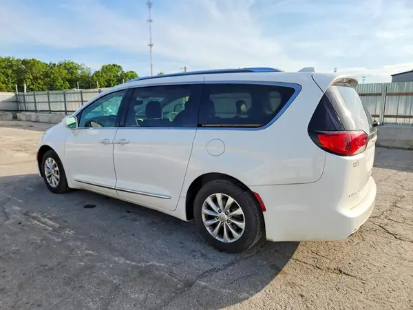 2C4RC1BG6JR211323 2018 CHRYSLER PACIFICA - Image 2