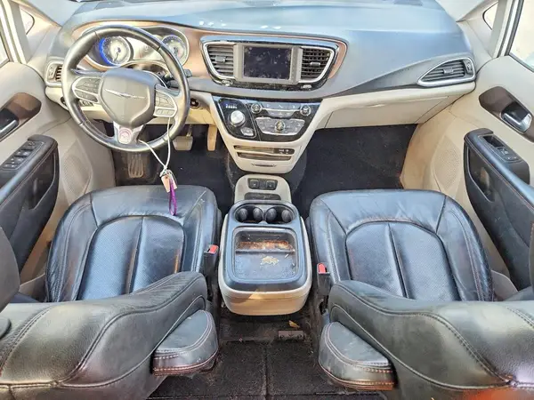 2C4RC1BG6JR211323 2018 CHRYSLER PACIFICA - Image 8