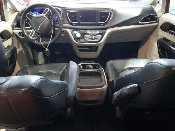 2C4RC1BG6JR211628 2018 CHRYSLER PACIFICA - Image 8