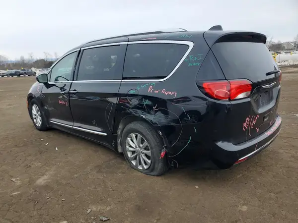 2C4RC1BG6JR214321 2018 CHRYSLER PACIFICA - Image 2