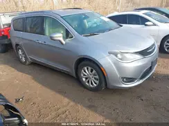 2C4RC1BG6JR217736 2018 CHRYSLER PACIFICA