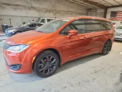 2C4RC1BG6JR229076 2018 CHRYSLER PACIFICA