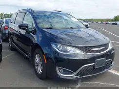 2C4RC1BG6JR236075 2018 CHRYSLER PACIFICA