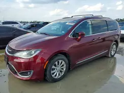 2C4RC1BG6JR246069 2018 CHRYSLER PACIFICA