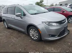 2C4RC1BG6JR246167 2018 CHRYSLER PACIFICA