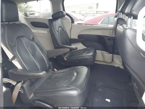 2C4RC1BG6JR246167 2018 CHRYSLER PACIFICA - Image 8