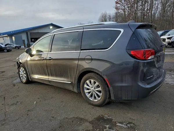 2C4RC1BG6JR252924 2018 CHRYSLER PACIFICA - Image 2