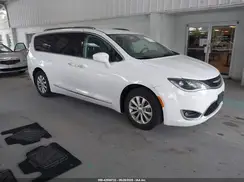 2C4RC1BG6JR280304 2018 CHRYSLER PACIFICA