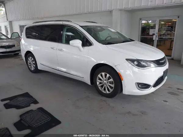 2C4RC1BG6JR280304 2018 CHRYSLER PACIFICA - Image 1
