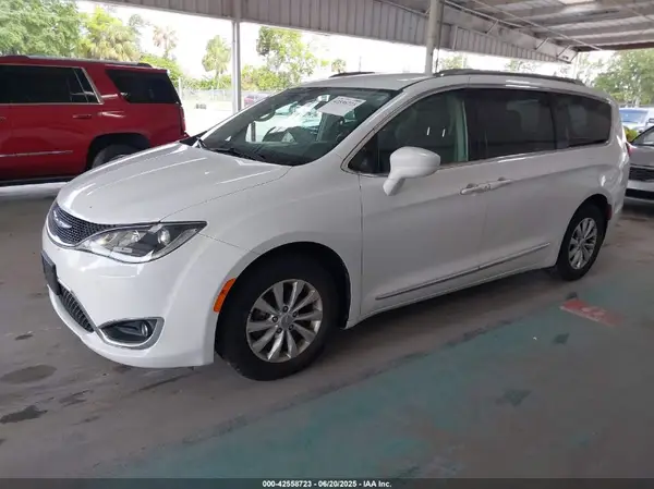 2C4RC1BG6JR280304 2018 CHRYSLER PACIFICA - Image 2