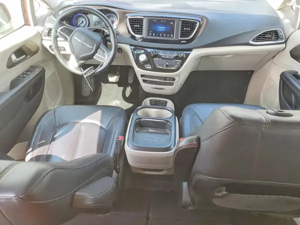 2C4RC1BG6JR290394 2018 CHRYSLER PACIFICA - Image 8