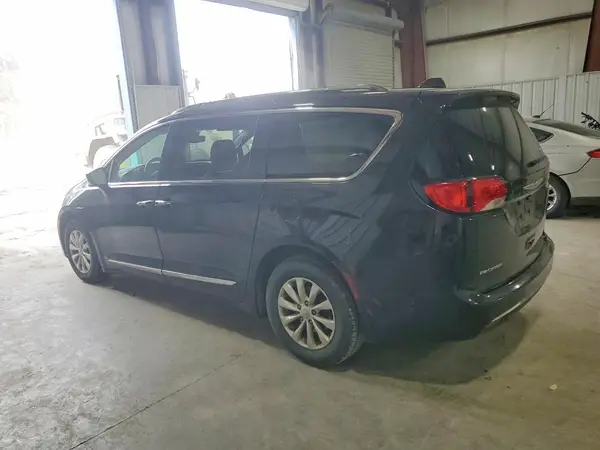 2C4RC1BG6JR312362 2018 CHRYSLER PACIFICA - Image 2